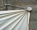 esquina blanca del tarp 